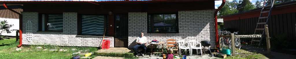 panoramakuva talosta